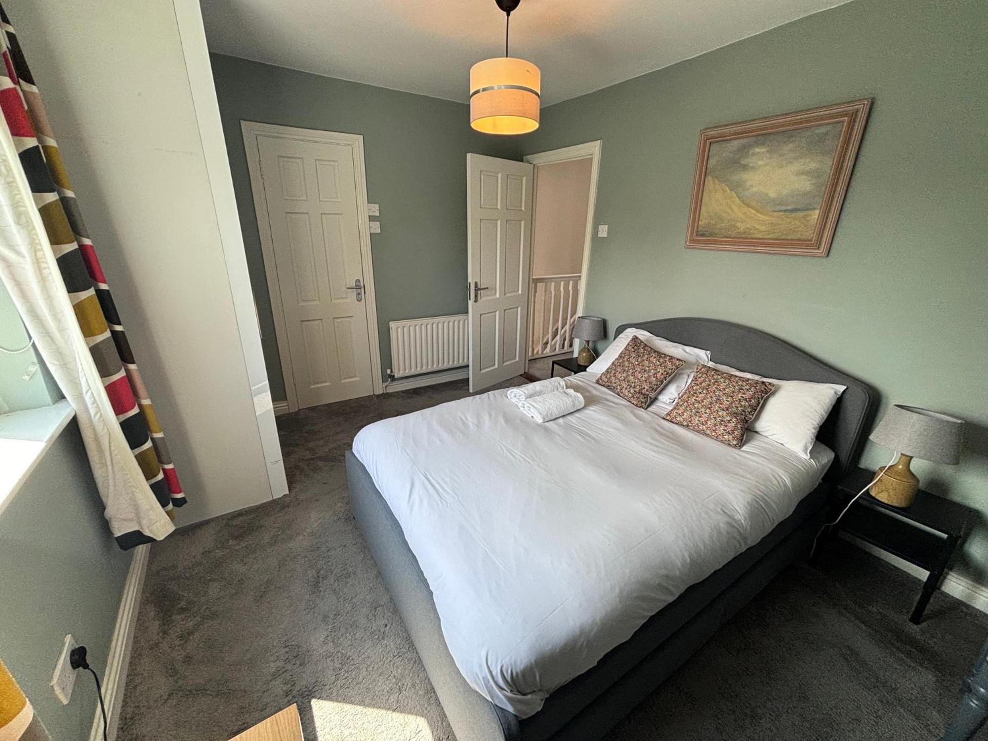 Central, Comfortable And Spacious 4 Bed Duplex Dublino Esterno foto